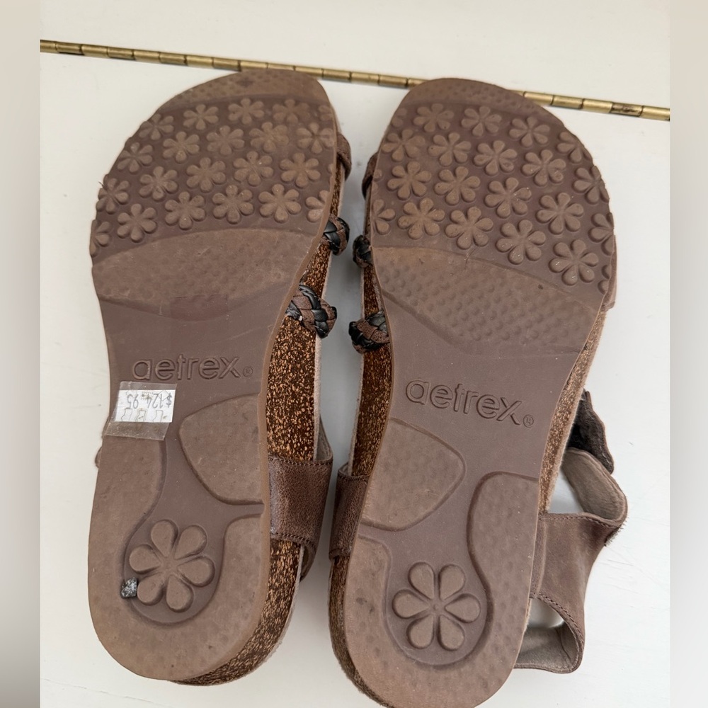 Aetrex Jillian Braided Leather Strap Sandal - Picture 3 of 5